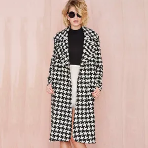 Europea Winter Women Wool Blends Plaid Coat Femal Thick Turn-Down Striped Printed Mid-Long Loose Fashionable Outerwear D0231