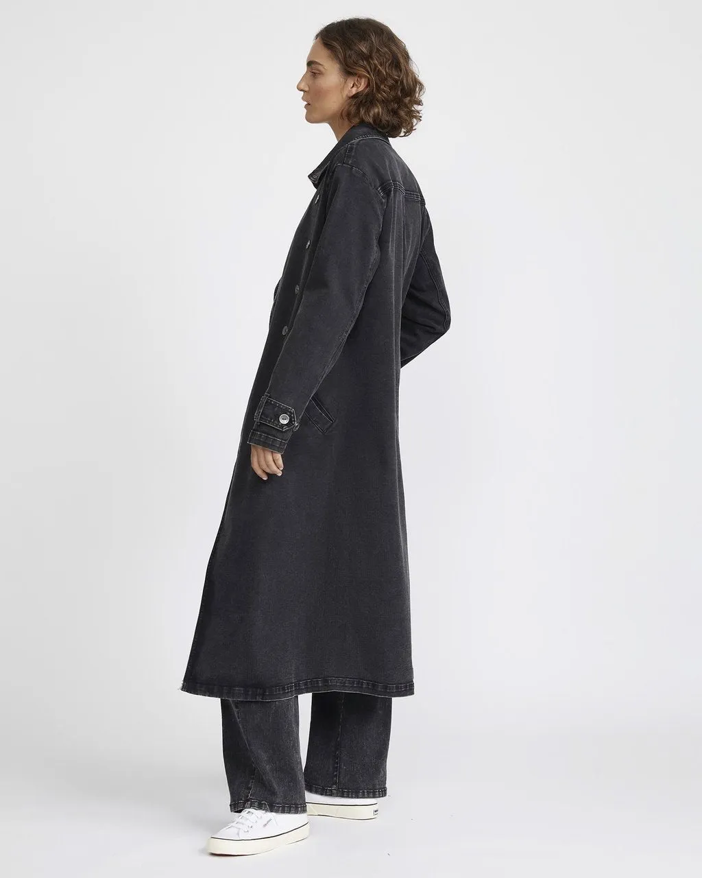 JAC   MOOKI DENIM TRENCH IN VINTAGE BLACK