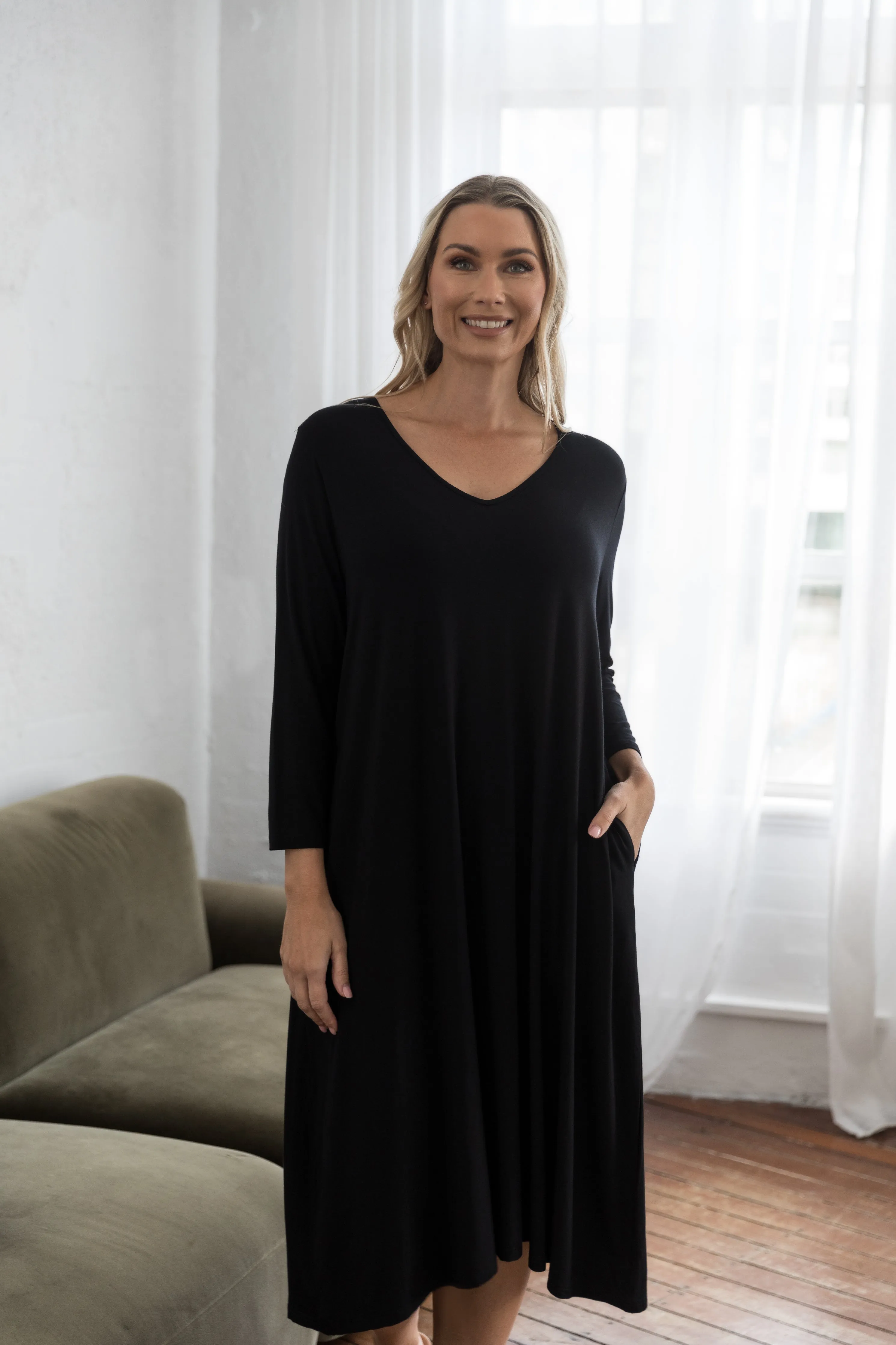 Long Sleeve T-Shirt Dress | Black