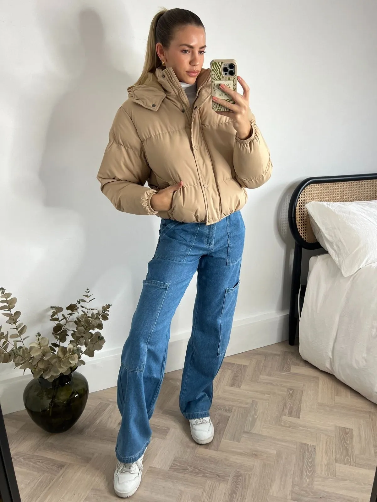 Oversized Cropped Puffer Jacket / Tan