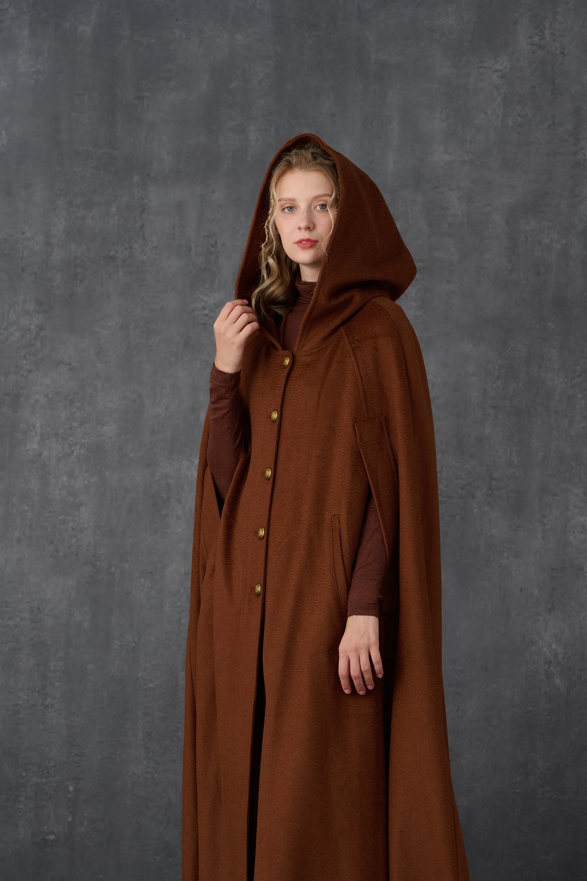 Parini 33 | Maxi Hooded wool cloak coat