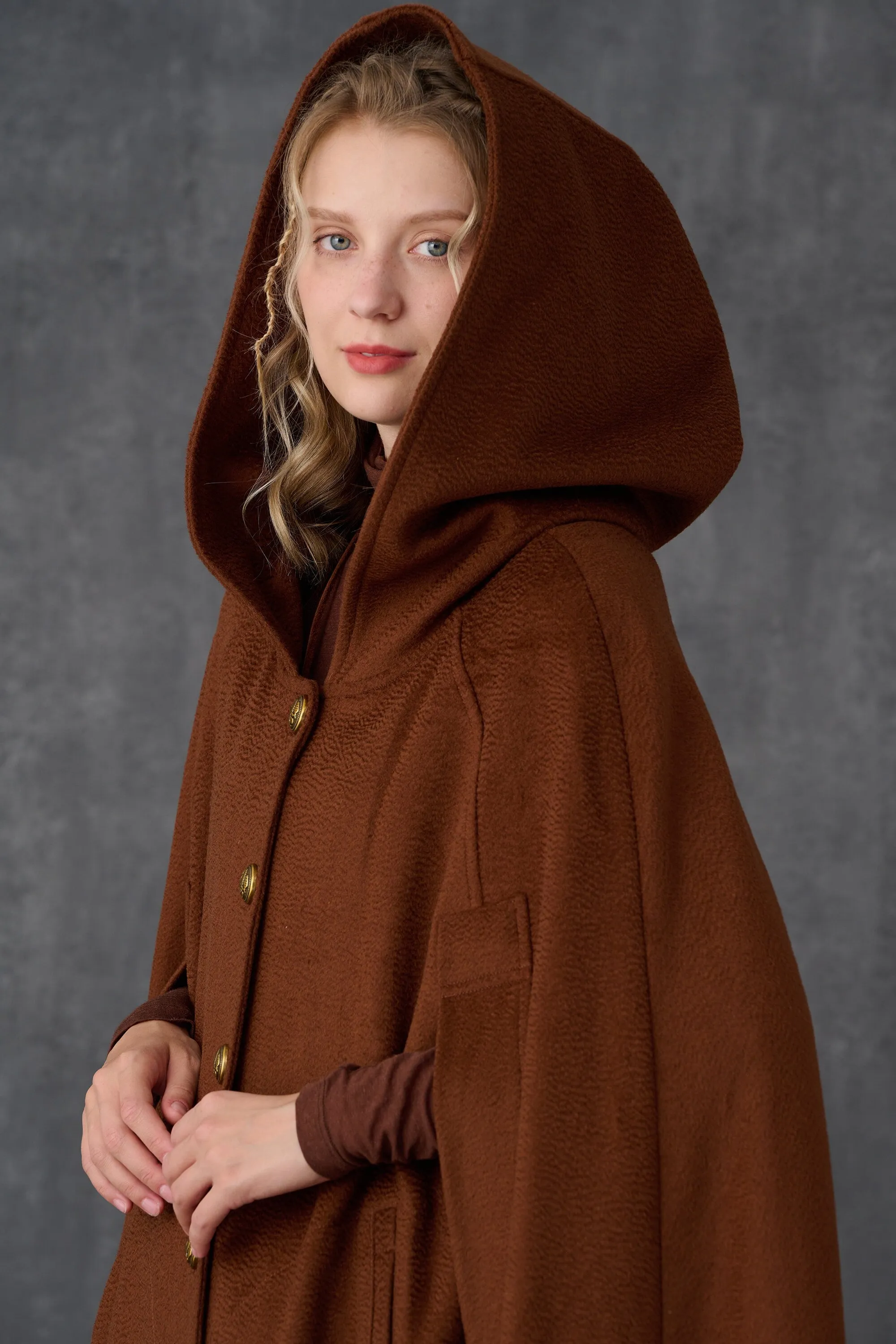 Parini 33 | Maxi Hooded wool cloak coat