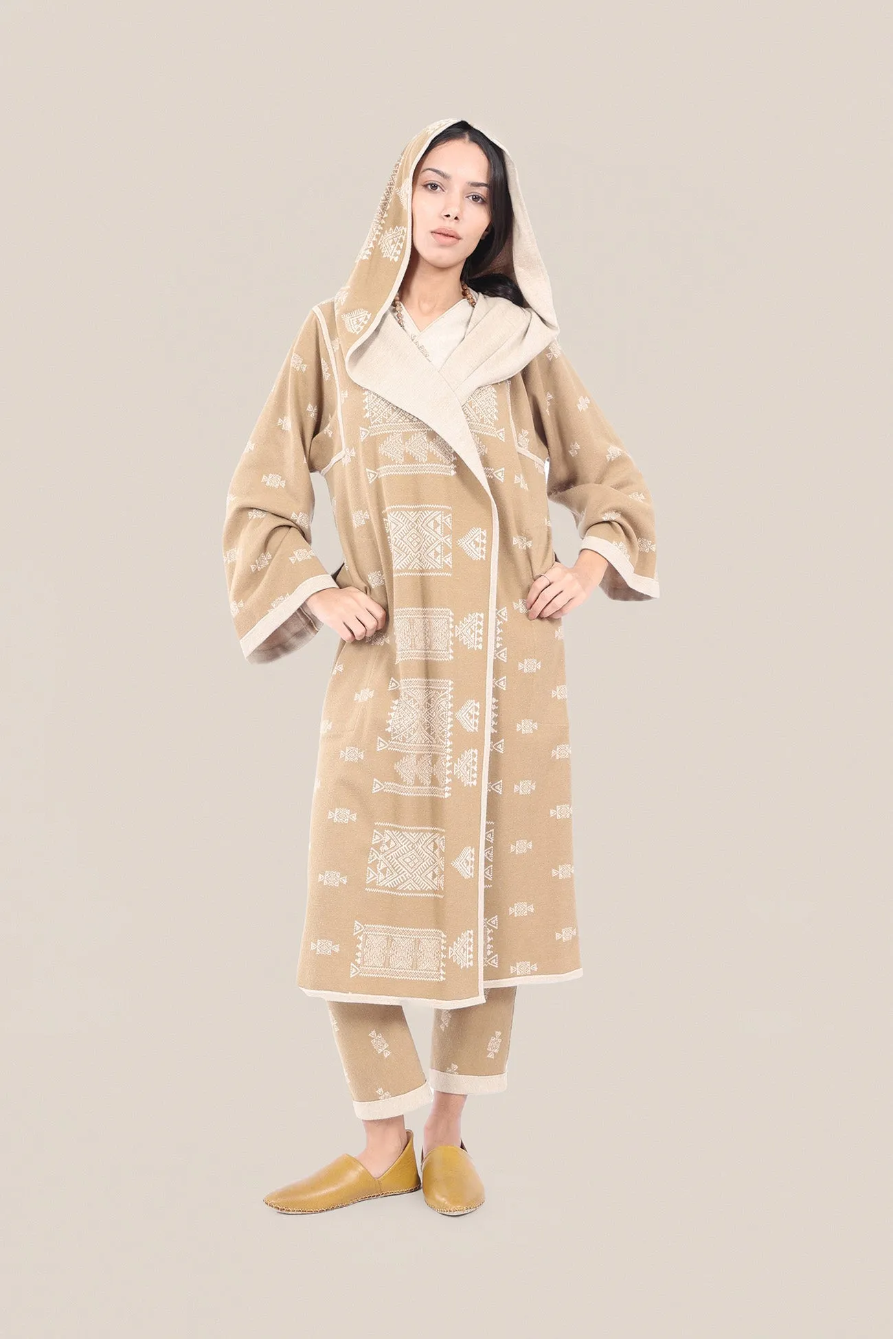 Reversible jacquard coat with hoodie